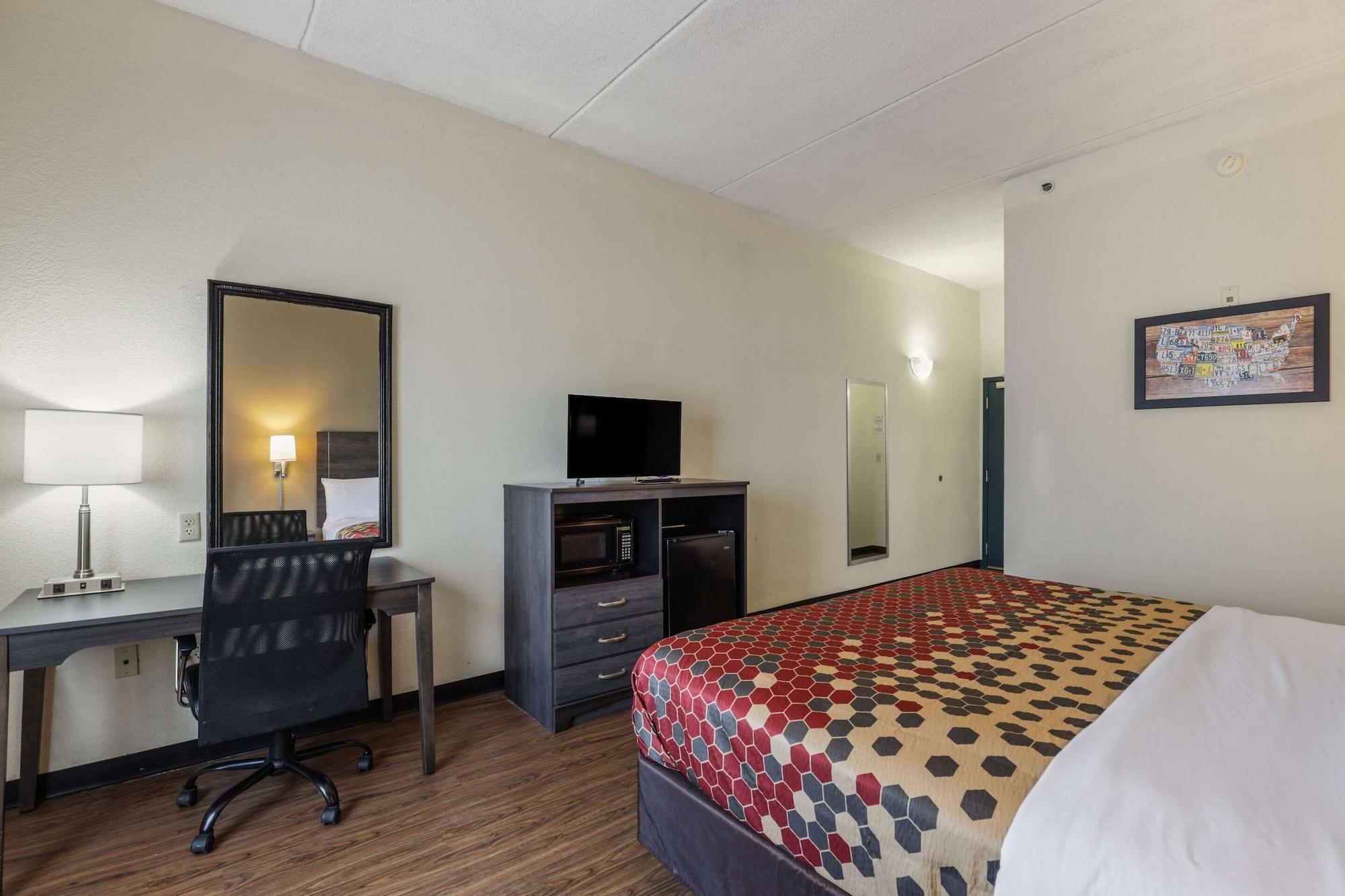Econo Lodge Inn & Suites Marianna Bagian luar foto