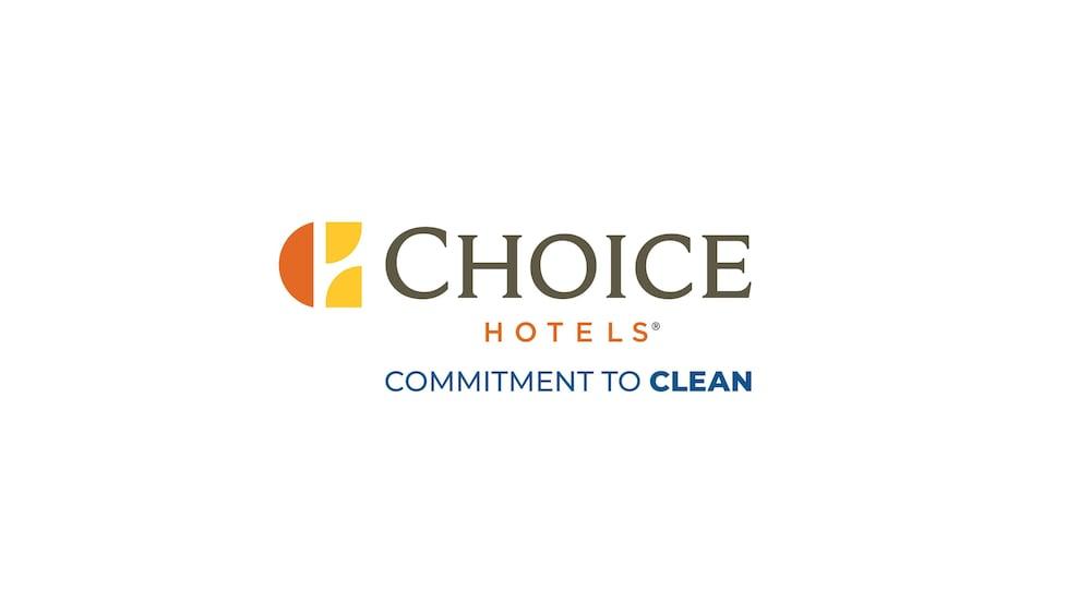 Econo Lodge Inn & Suites Marianna Bagian luar foto
