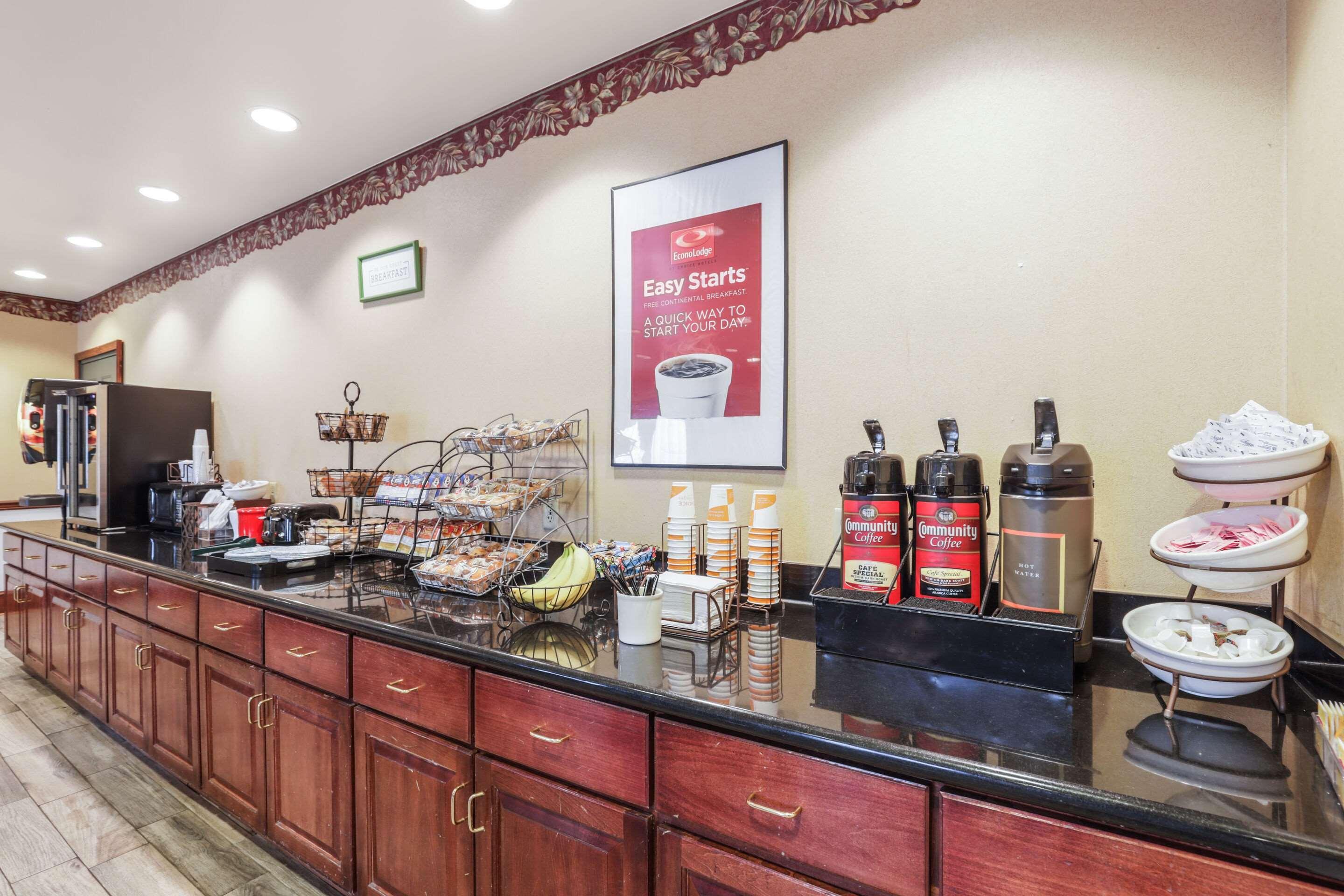 Econo Lodge Inn & Suites Marianna Bagian luar foto